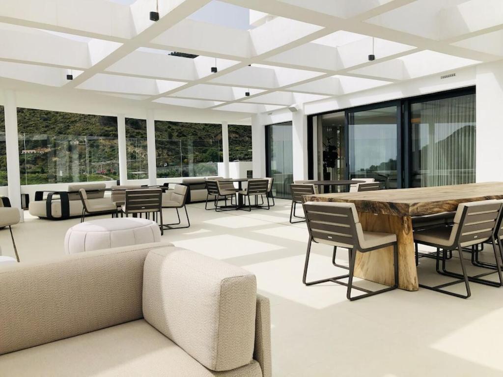 Palo Alto Luxury 2 Bedroom Apartment Ojen Exterior photo